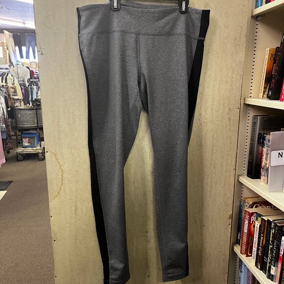 Zella Grey and Black Leggings - Picture 1 of 3